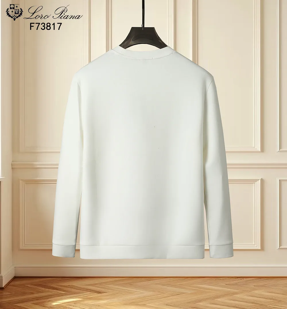 LP's new modal air layer sweatshirt, handsome and fashionable, simple Versatile style. The top-notch printed embossed letter pattern logo on the chest, the cotton fabric is not only stiff and maintains the trendy silhouette, but also comfortable to wear, and the yarn is more delicate, Sizes M-4XL